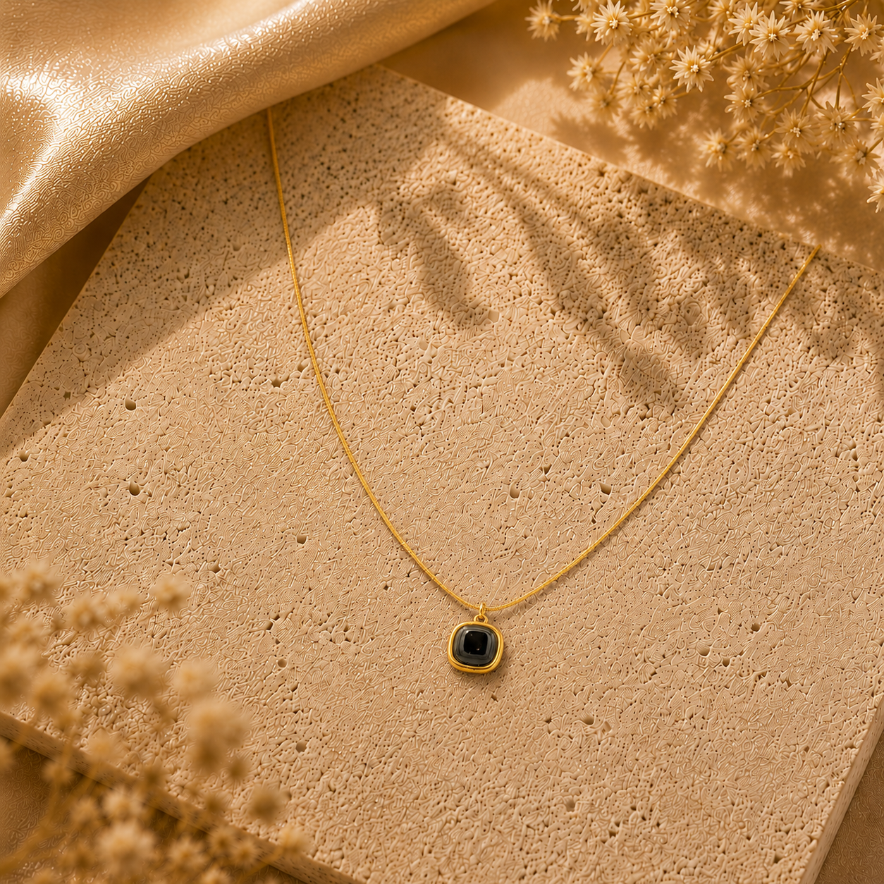 Iris Black Necklace