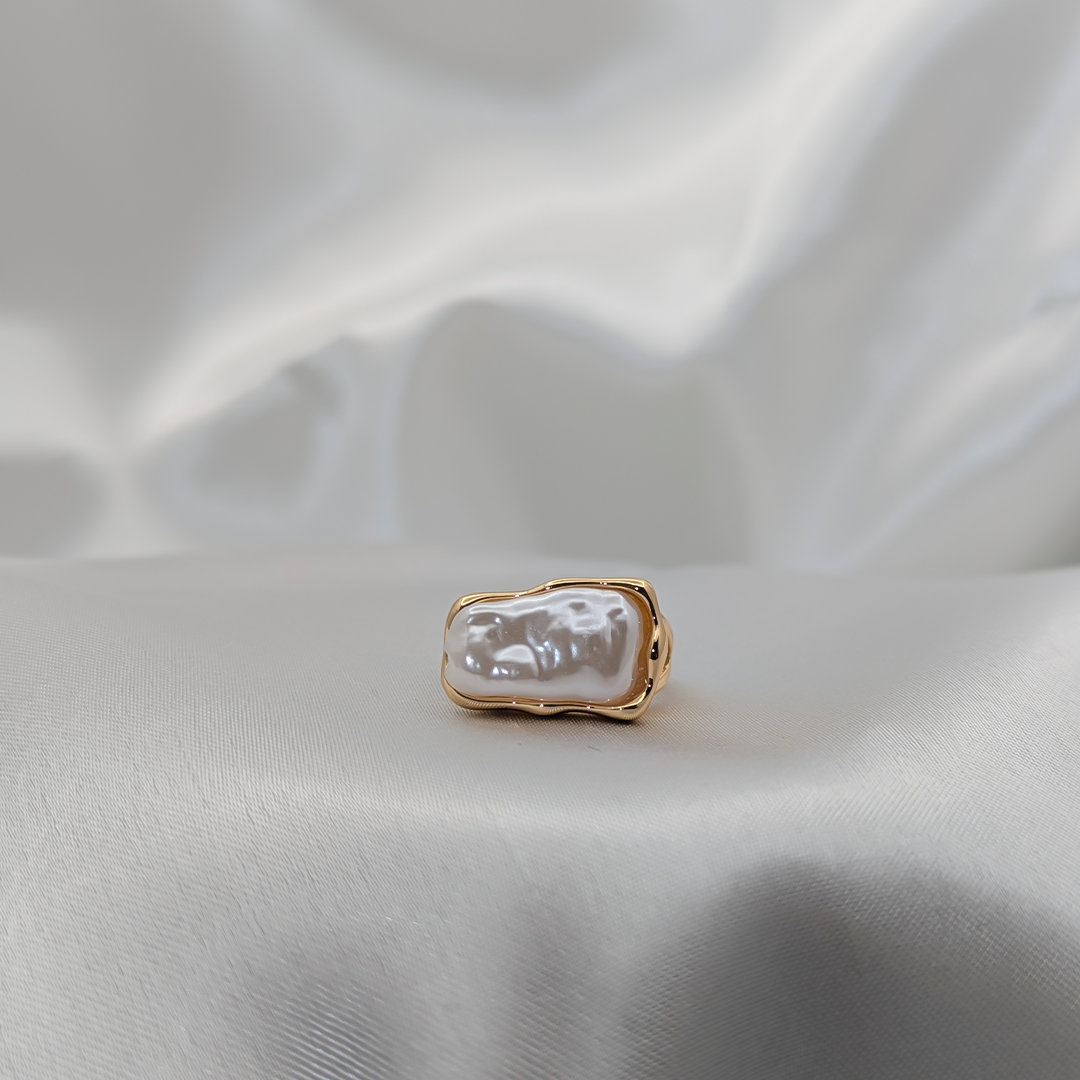 Pearl Ring V