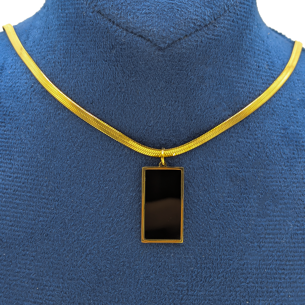 Glided Noir Necklace