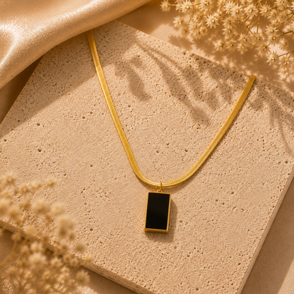 Glided Noir Necklace