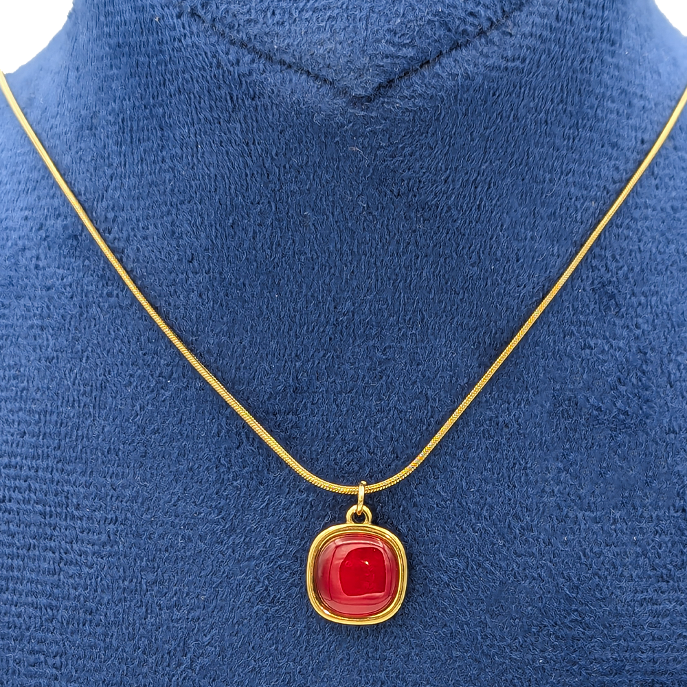 Iris Red Necklace