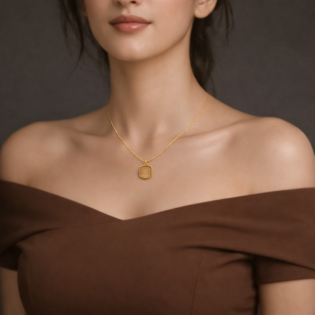 Iris Skin Necklace