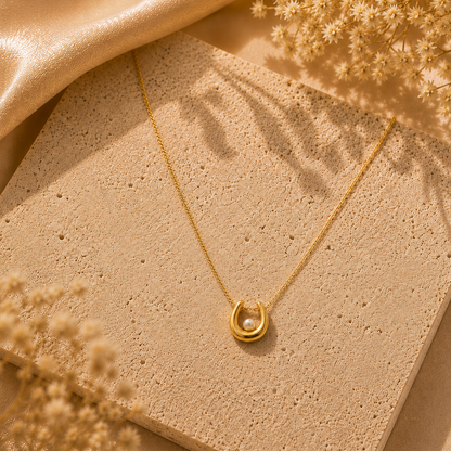 Luna Pearl Necklace