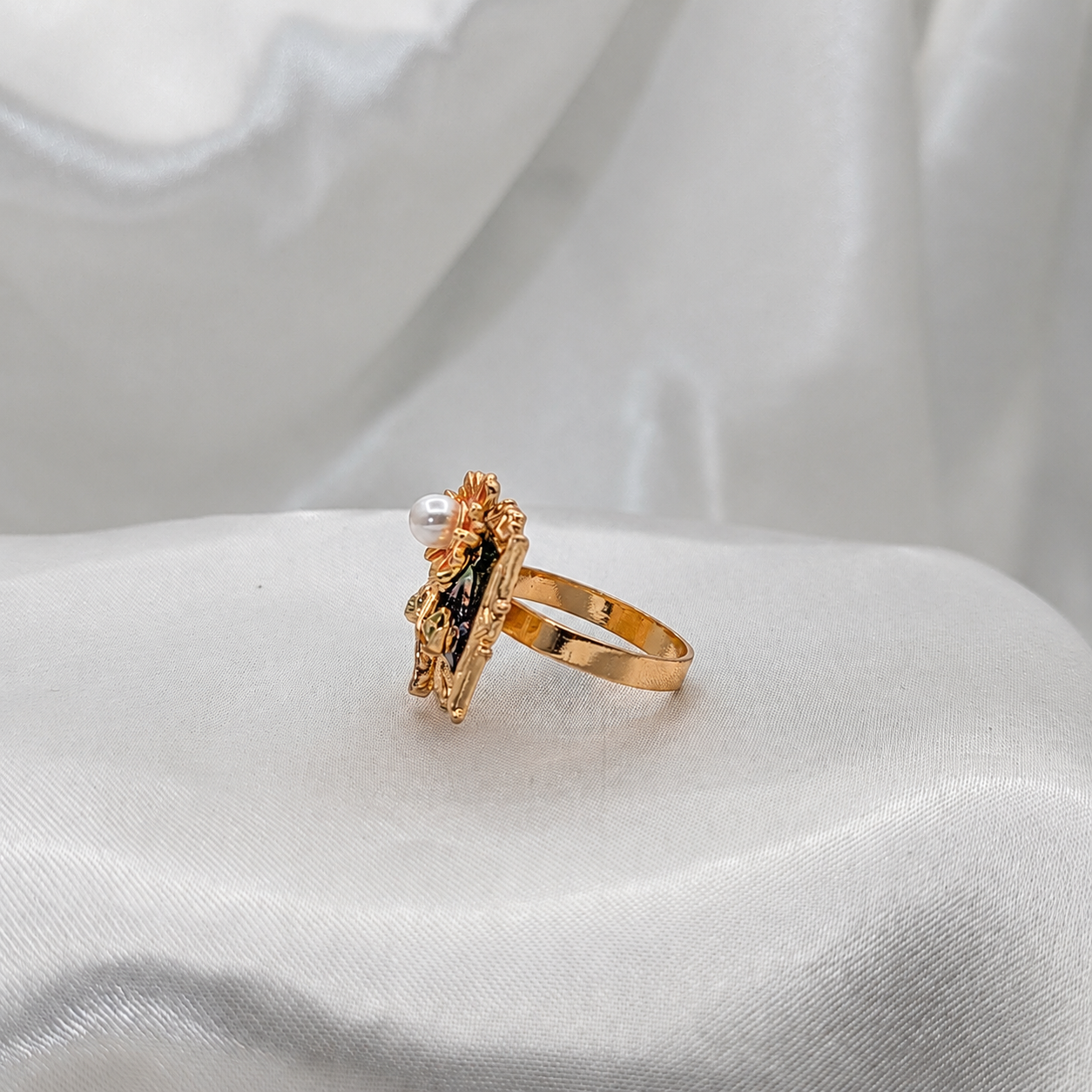Majesty Pearl Ring