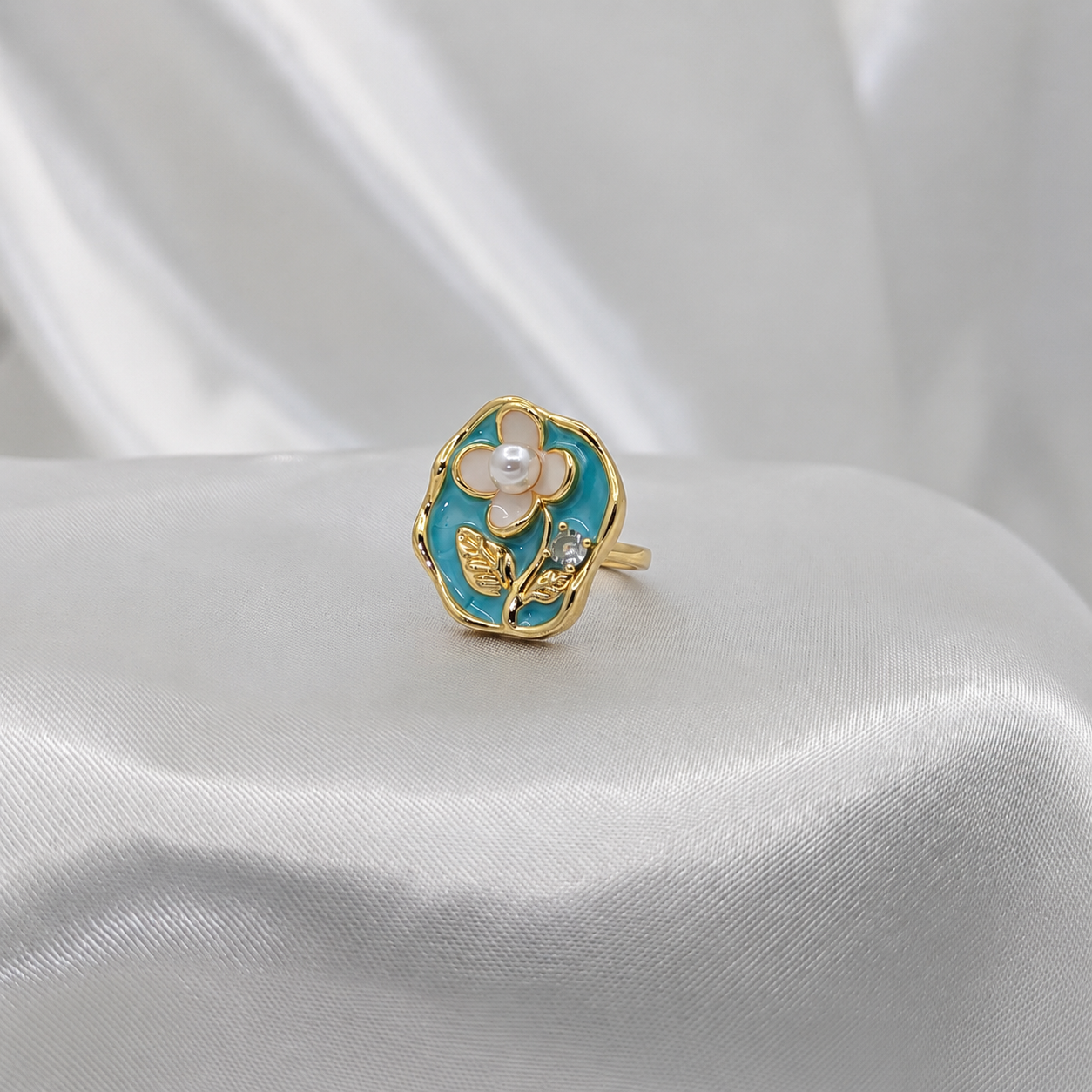 Moon Pearl Ring