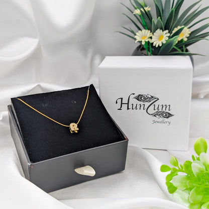 Alphabet "R" Necklace
