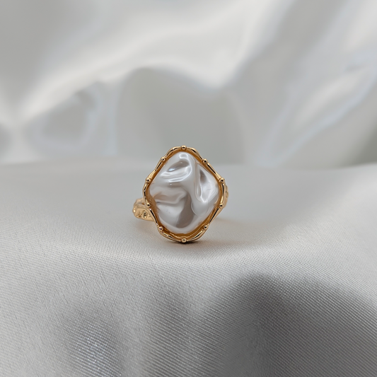 Pearl Ring IV