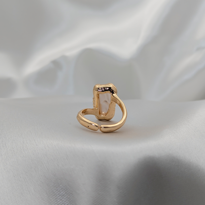 Pearl Ring IX