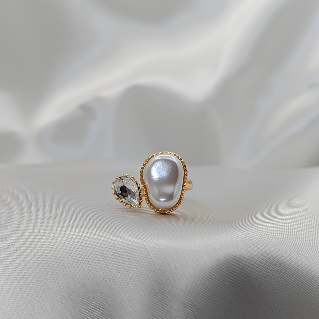 Pearl Ring VI