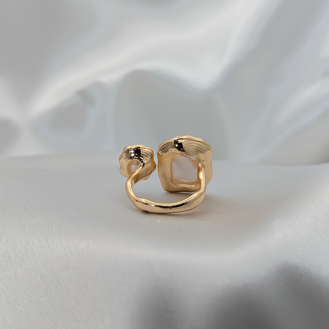 Pearl Ring XI