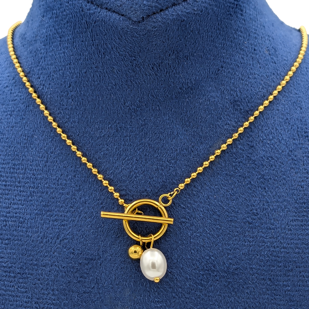 Pendulum Pearl Necklace
