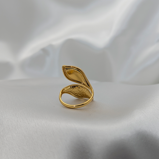 Raven Ring