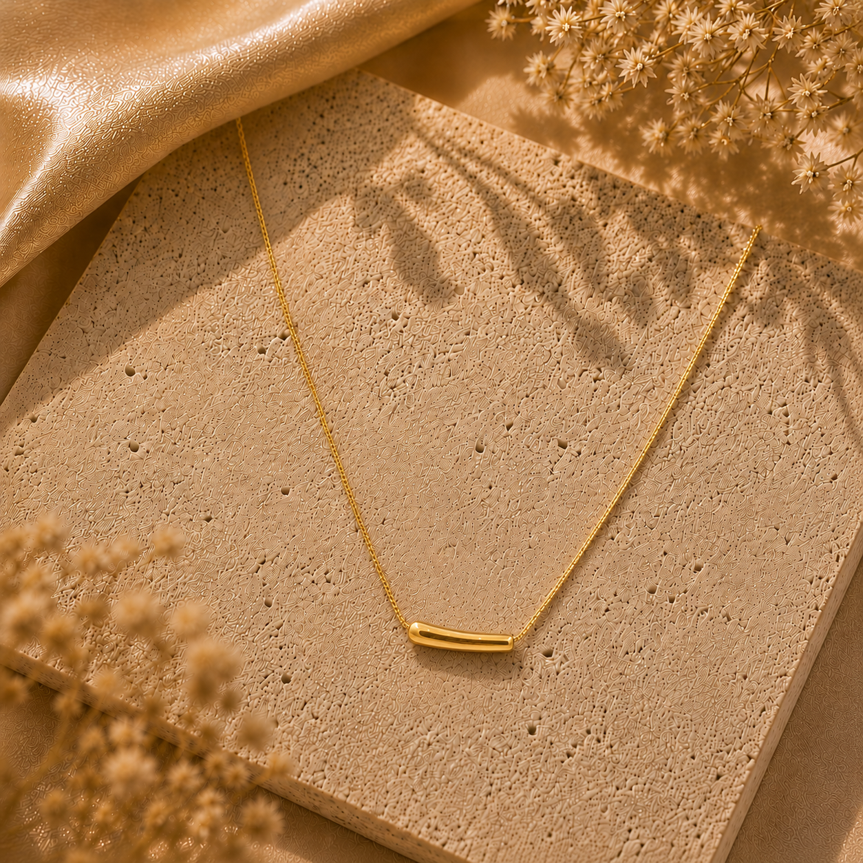 Selene Bar Necklace