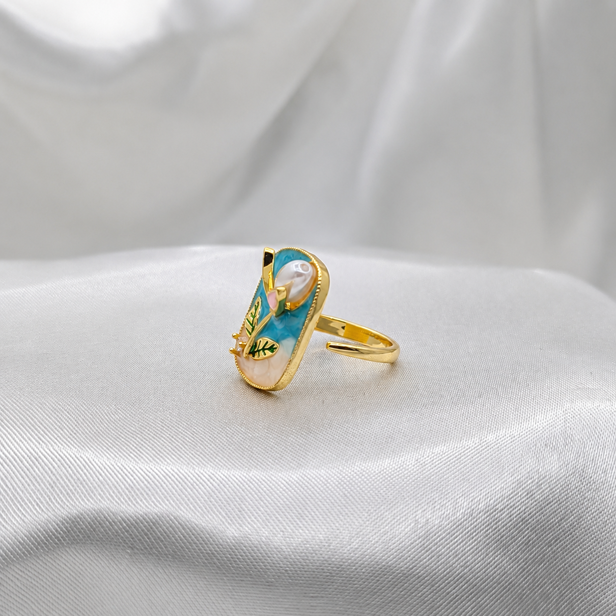 Tulip Pearl Ring